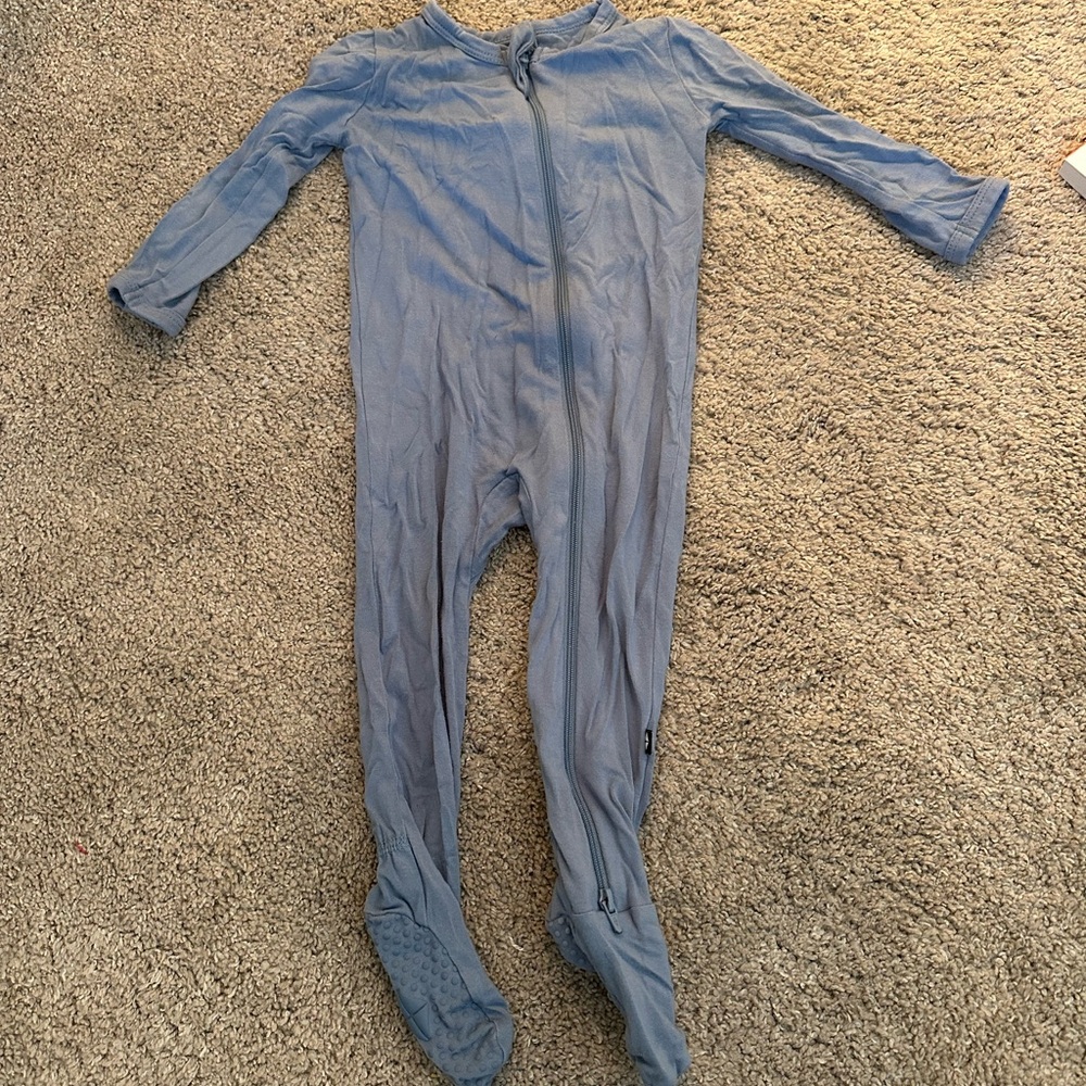 Kyte BABY Zippered Footie in Slate size 6-12 months - Picture 1 of 4